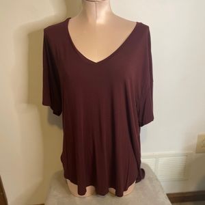 Soft and sexy American eagle tee